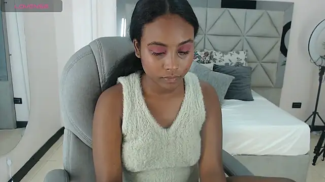 lily mendoza online show from 07-31-26, 07:55