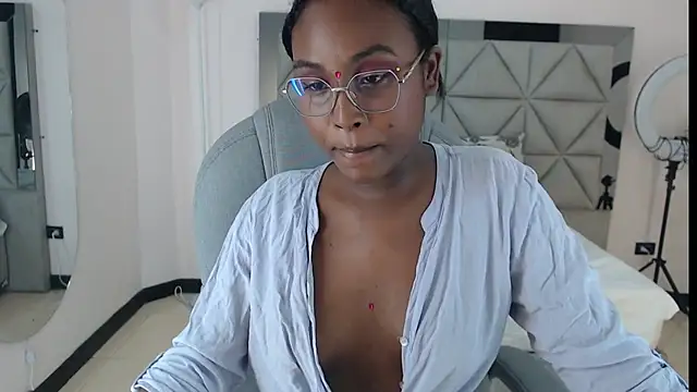 lily mendoza online show from 07-06-26, 08:00