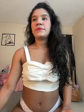 Snapshot of Veronica_M chatting on 06-30-26, 06:08 Veronica M online show from 06-30-26, 06:08