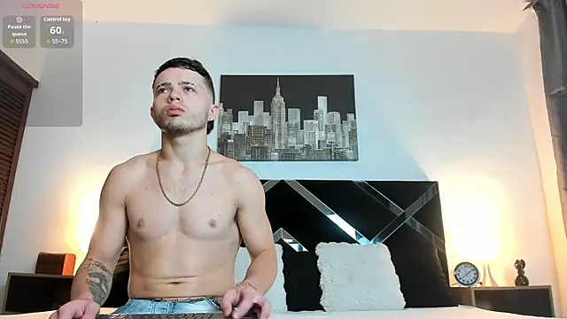 Zeus damian21 online show from 06-19-26, 03:23
