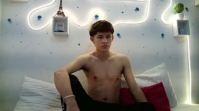 christian foxx  online show from 06-26-26, 01:06