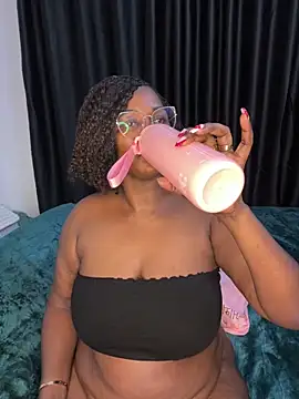 Honeylust26 online show from 06-21-26, 07:14