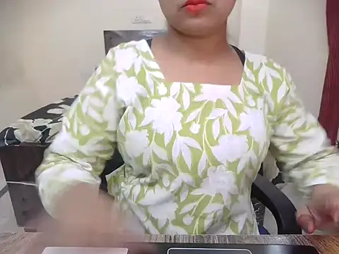 Bold-Divya1 online show from 06-27-26, 04:18