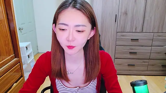 Snapshot of cccc_22 chatting on 06-16-26, 12:05 cccc 22 online show from 06-16-26, 12:05