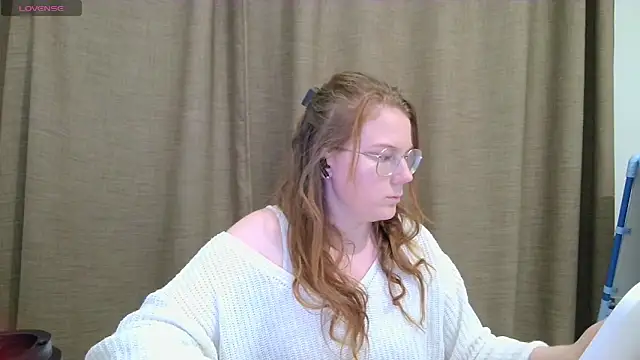 AlisaAbby online show from 06-20-26, 07:30