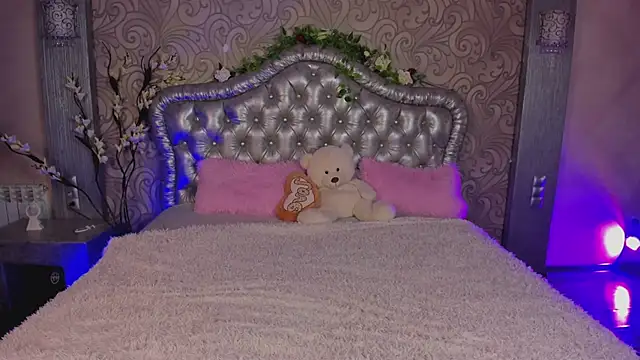 Snapshot of _AmeliaGold chatting on 06-16-26, 05:18 AmeliaGold online show from 06-16-26, 05:18