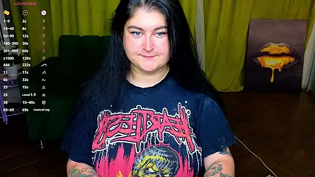 Snapshot of CessieBler chatting on 07-29-26, 05:45 CessieBler online show from 07-29-26, 05:45