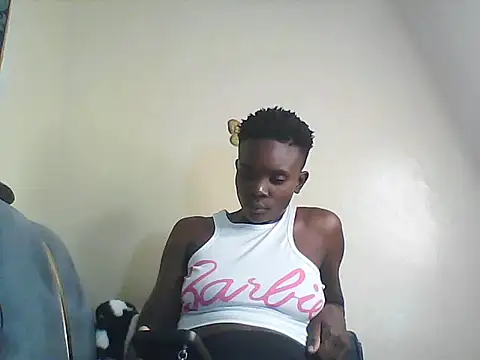 cutechocolate online show from 06-15-26, 09:36