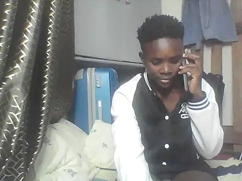 cutechocolate online show from 06-19-26, 10:54