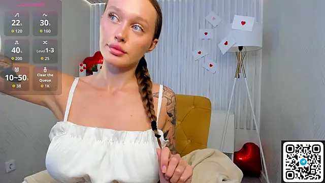 Snapshot of UliKopp chatting on 07-19-26, 01:03 UliKopp online show from 07-19-26, 01:03