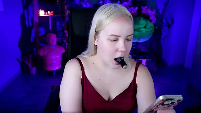 stellawatts online show from 07-12-26, 12:06