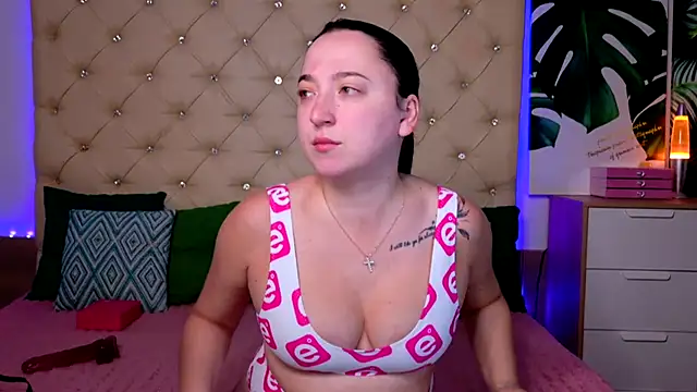 Snapshot of AVA_MAXIMUS chatting on 06-17-26, 04:45 AVA MAXIMUS online show from 06-17-26, 04:45