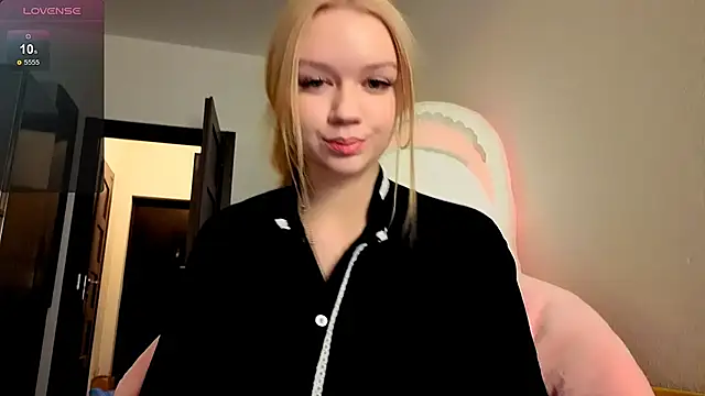 viyy online show from 06-21-26, 08:03