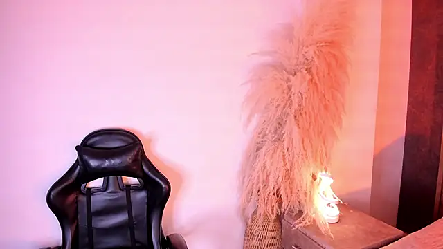 CristineRainn  online show from 06-30-26, 05:29