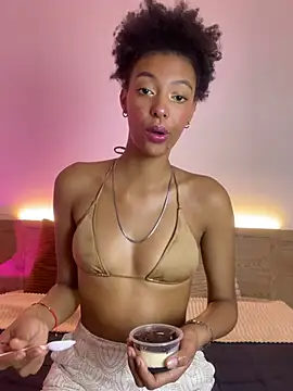 Kiara Kamau XXX online show from 07-10-26, 12:16