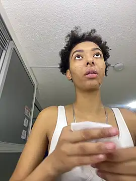 Kiara Kamau XXX online show from 07-12-26, 11:44