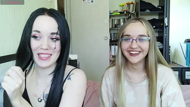 Mia Ellis online show from 07-15-26, 12:01