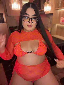 Snapshot of Lau__Garcia chatting on 07-15-26, 05:03 Lau Garcia online show from 07-15-26, 05:03
