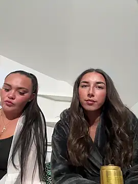 Snapshot of GraceHughesxo chatting on 06-19-26, 09:42 GraceHughesxo online show from 06-19-26, 09:42