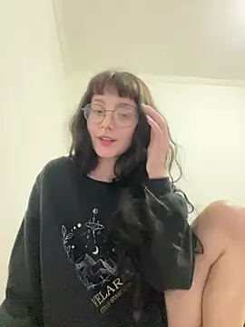 jinixxxs online show from 06-18-26, 03:16