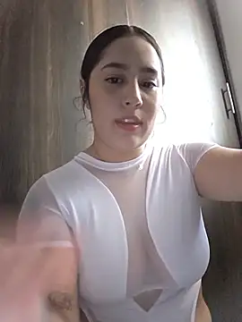aisha duque  online show from 07-12-26, 10:32