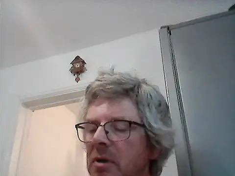 SeraphUK21 online show from 06-27-26, 08:53