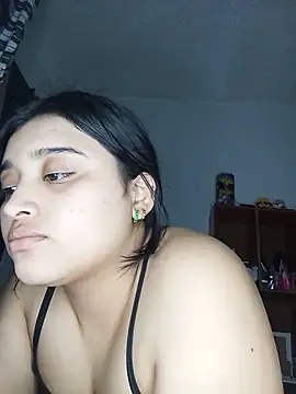 Snapshot of Salo_brattdoll chatting on 06-22-26, 03:25 Salo brattdoll online show from 06-22-26, 03:25