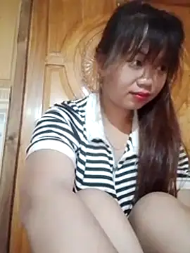 Snapshot of -Hezy- chatting on 06-14-26, 10:11 -Hezy- online show from 06-14-26, 10:11