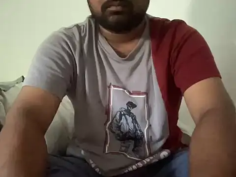 Snapshot of bobgot17cm chatting on 06-24-26, 01:53 bobgot17cm online show from 06-24-26, 01:53