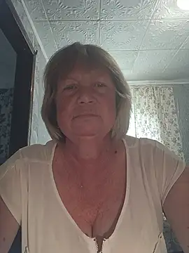 Snapshot of MilashkaCutie50 chatting on 06-25-26, 03:15 MilashkaCutie50 online show from 06-25-26, 03:15