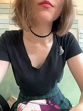 Hilda Valentine online show from 07-18-26, 12:14