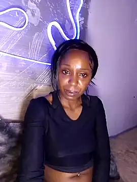 Pretty-Caramel1 online show from 06-19-26, 10:25