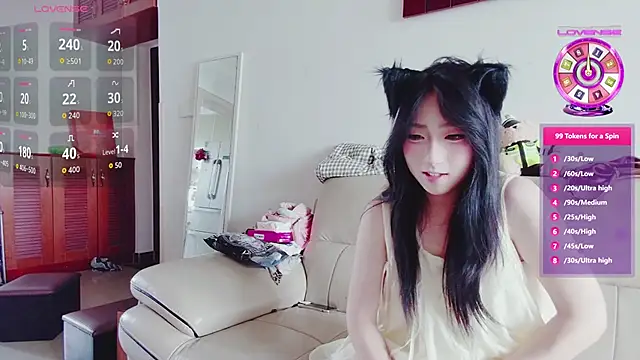 qiao-520 online show from 06-16-26, 04:56