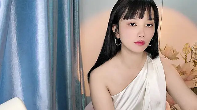 Yesqiko online show from 07-28-26, 07:05