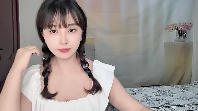Yesqiko online show from 06-22-26, 02:14