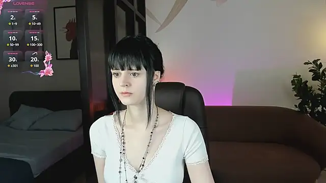 Snapshot of Michelle_Rain chatting on 06-17-26, 07:30 Michelle Rain online show from 06-17-26, 07:30