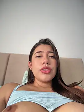 Saracalderon online show from 08-04-26, 12:42