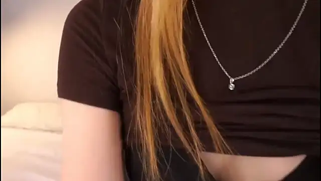 HellenSinyy online show from 06-18-26, 08:25