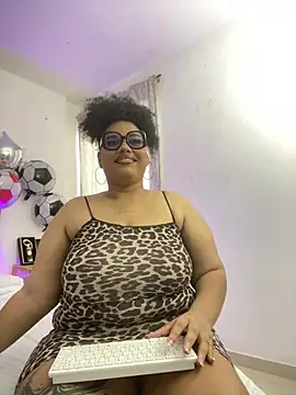 SunniieeFrequency online show from 06-15-26, 07:13