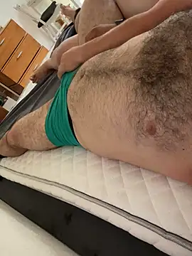 Snapshot of Bear-Dadd chatting on 06-29-26, 04:39 Bear-Dadd online show from 06-29-26, 04:39