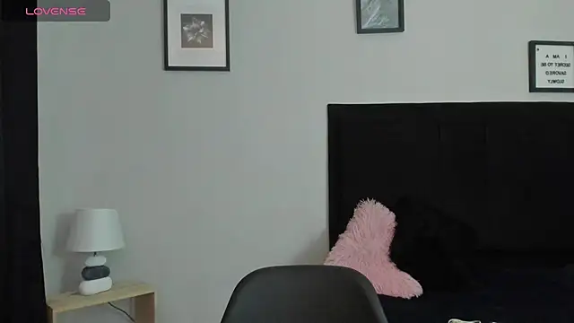 Sara B online show from 06-21-26, 06:03