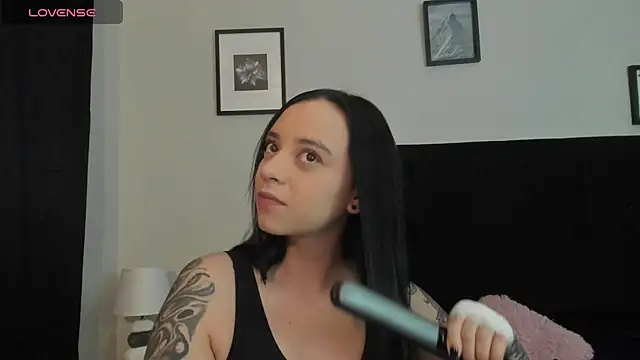Sara B online show from 06-22-26, 05:54