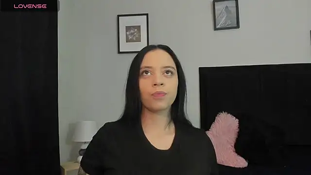 Sara B online show from 06-19-26, 06:03
