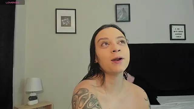 Sara B online show from 07-24-26, 06:37