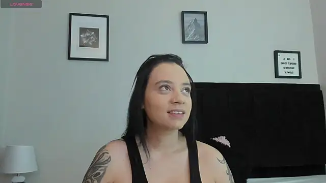 Sara B online show from 07-10-26, 05:57