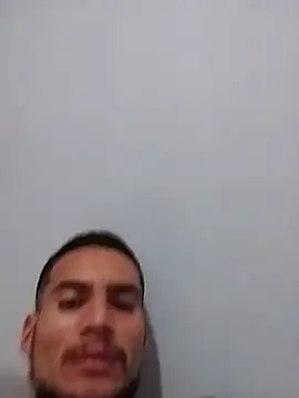 Snapshot of Xxxruben123 chatting on 06-19-26, 07:30 Xxxruben123 online show from 06-19-26, 07:30