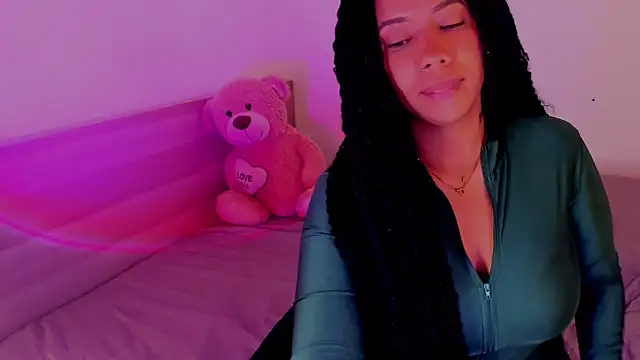 NicolePasqualott online show from 11-11-25, 08:25