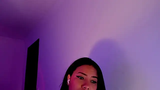 NicolePasqualott online show from 05-25-26, 06:17