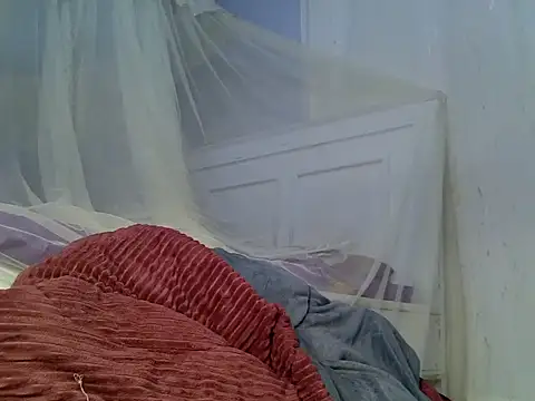 Snylove online show from 06-16-26, 07:47