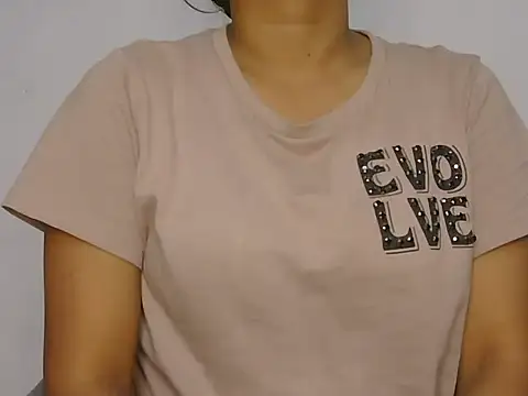 cute kajal90 online show from 06-15-26, 01:00